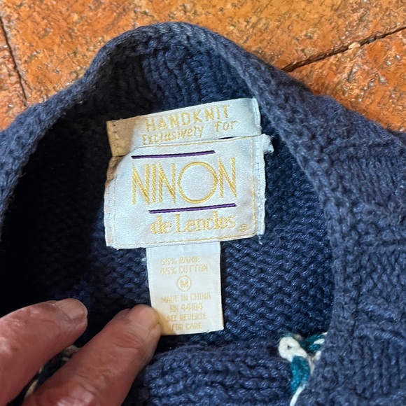 Ninon hand knit size Medium Colorful Patterned Women's cardigan Sweater - Picture 3 of 7